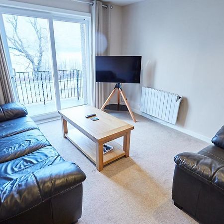 Etive, Beautiful Lochside Apartment With Balcony Форт Уилям Екстериор снимка